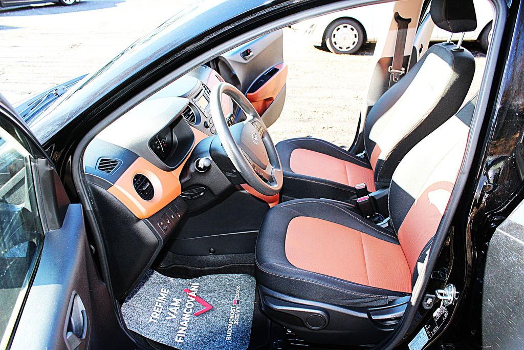 hyundai-i10-1-0i-72530-km - 8