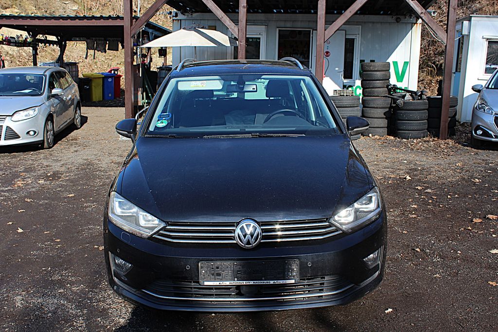 volkswagen-golf-sportsvan-1-2-tsi-81-kw-serv-knizka - 1