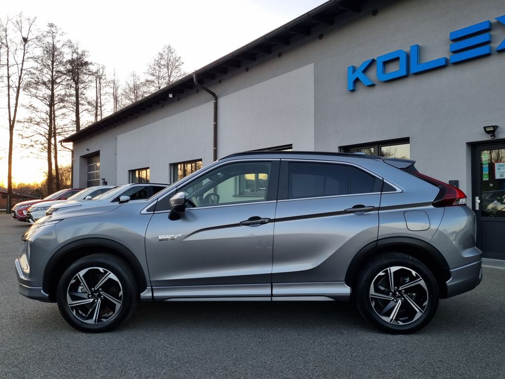 mitsubishi-2-4-phev-4x4-odpocet-dph - 1