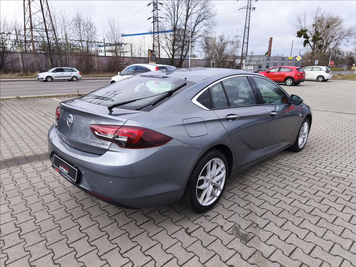 opel-insignia-2-0-tdci-grand-sport-4x4-cr - 2