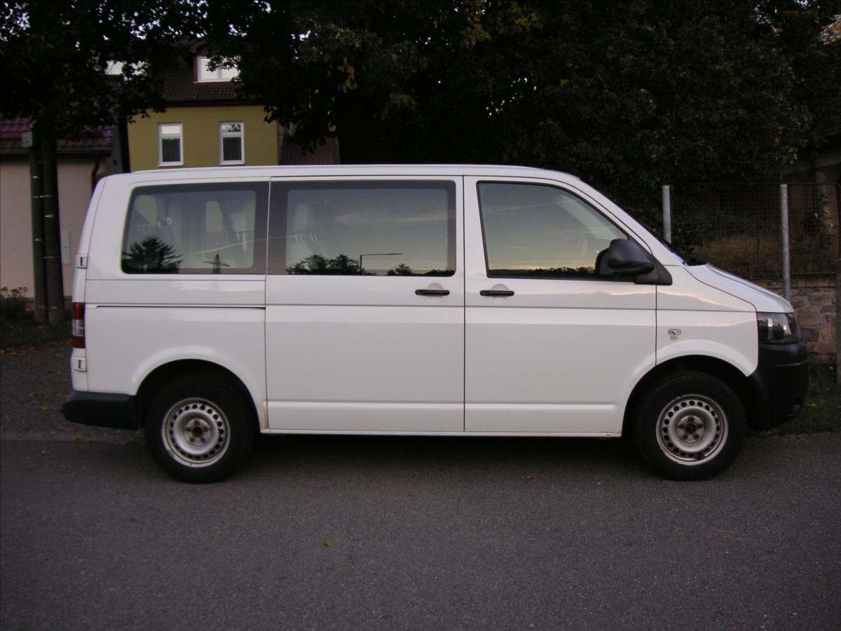 volkswagen-transporter-2-0-tdi-serviska-t5-facelift - 3