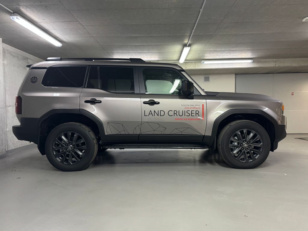 toyota-land-cruiser-executive-2-8l-diesel-48v-mhev - 3
