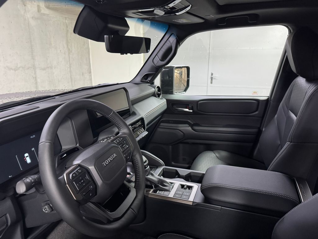 toyota-land-cruiser-executive-2-8l-diesel-48v-mhev - 8