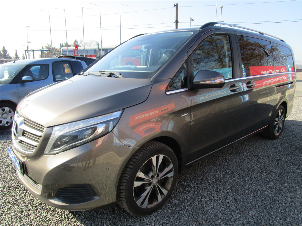 Mercedes-Benz Třídy V V250d 4Matic L, Avantgarde, 7 míst, 1. maj.