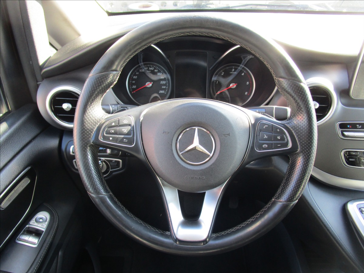 mercedes-benz-tridy-v-v250d-4matic-l-avantgarde-7-mist-1-maj - 8