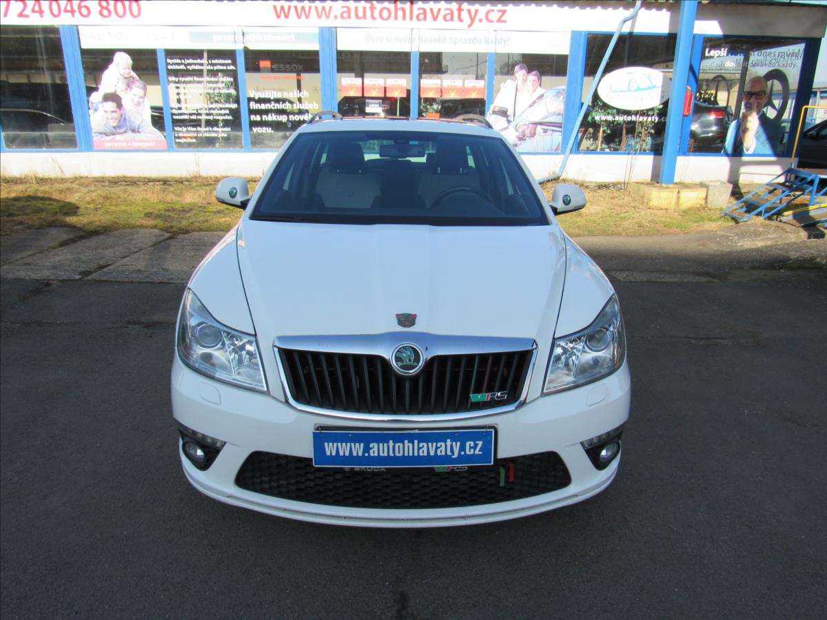 skoda-octavia-2-0-tsi-rs-147kw-combi - 1