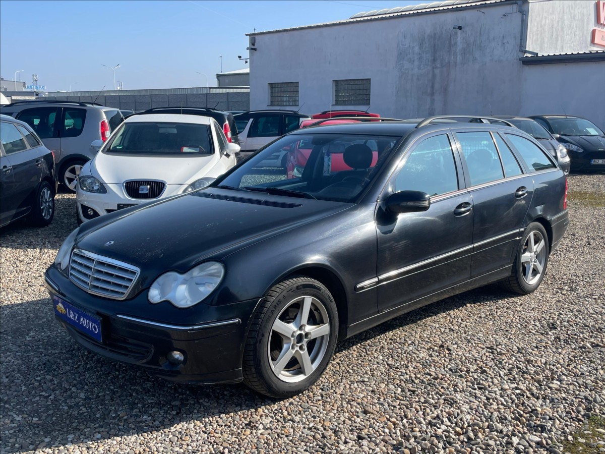 Mercedes-Benz Třídy C 2,2 220 CDi