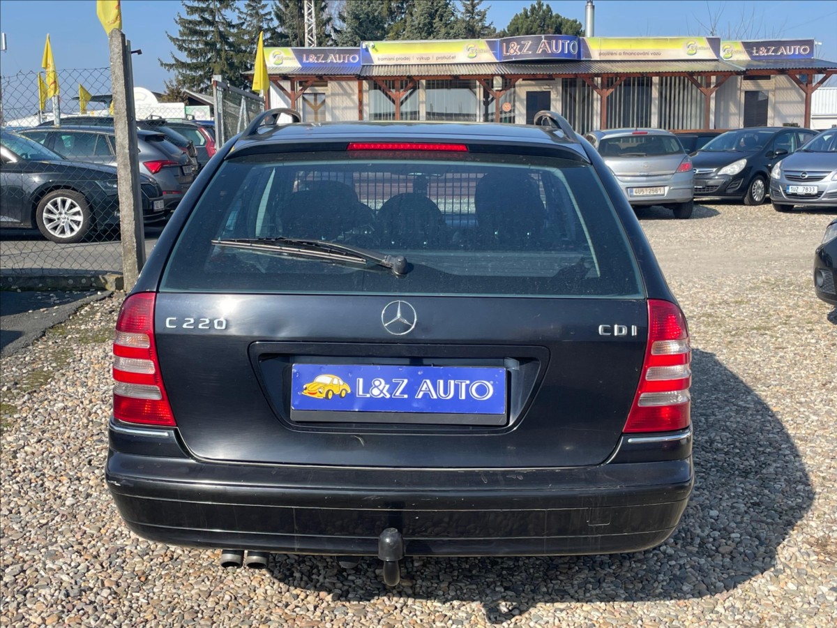 mercedes-benz-tridy-c-2-2-220-cdi - 1