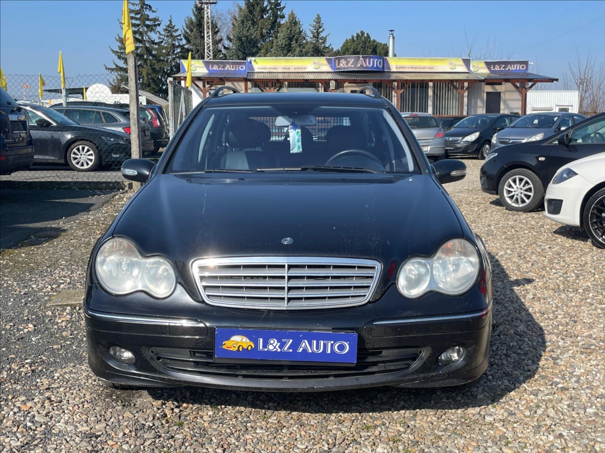 mercedes-benz-tridy-c-2-2-220-cdi - 5