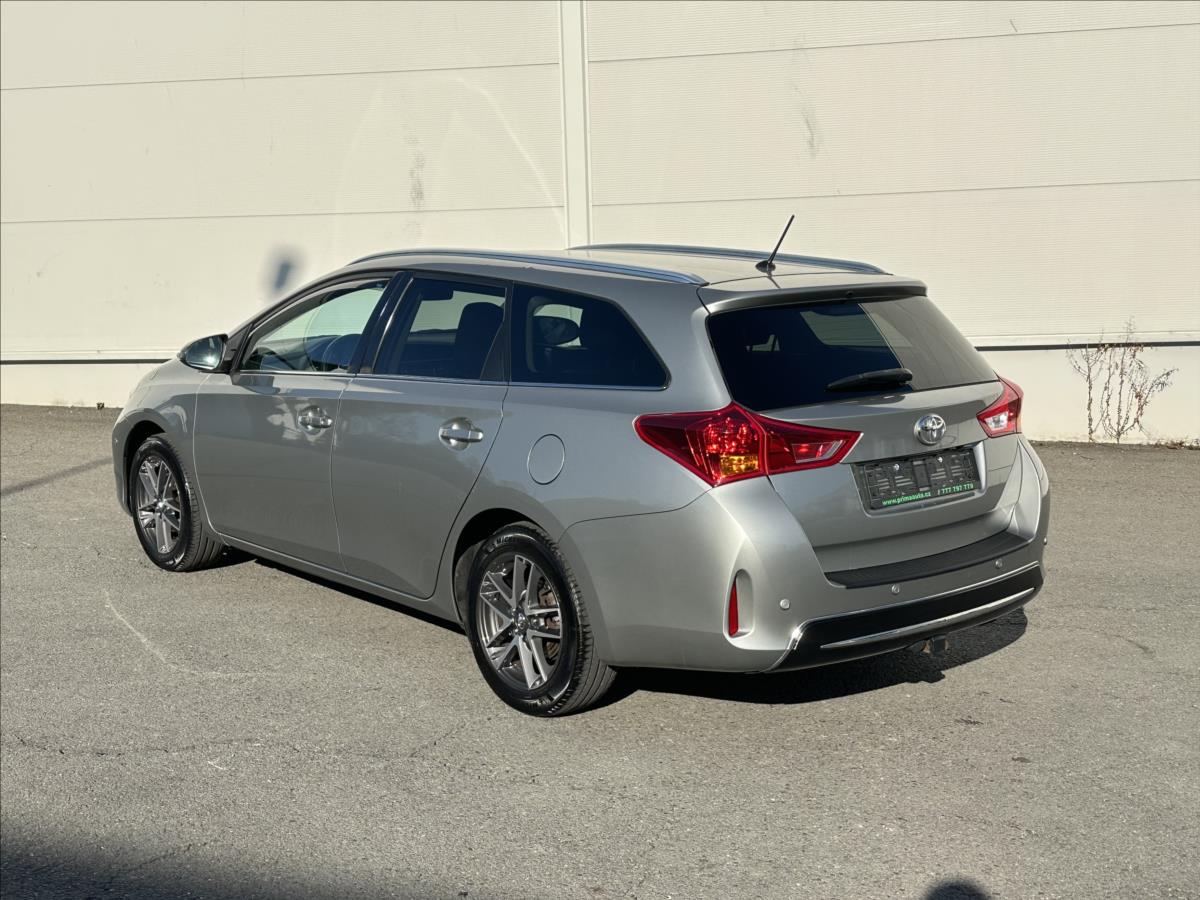 toyota-auris-1-6-exclusive-tazne - 6