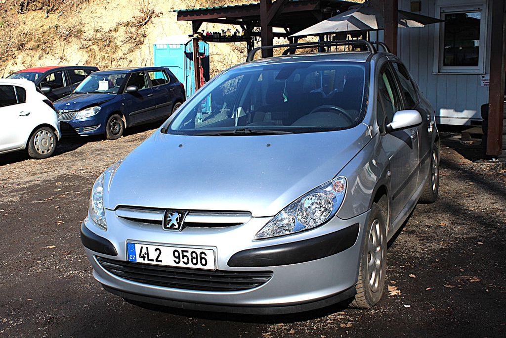 Peugeot 307 2.0 HDi 66 kW