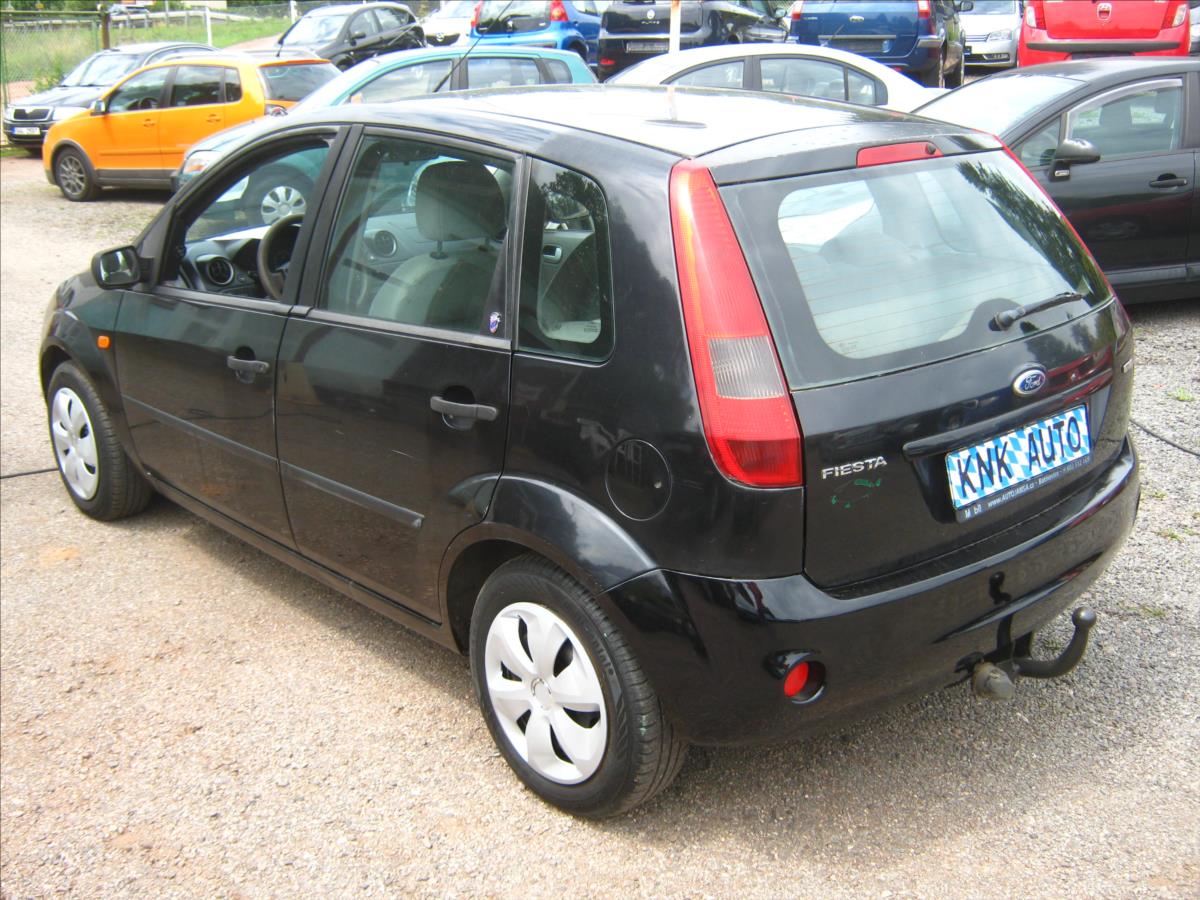 ford-fiesta-1-4-tdci-ghia - 3