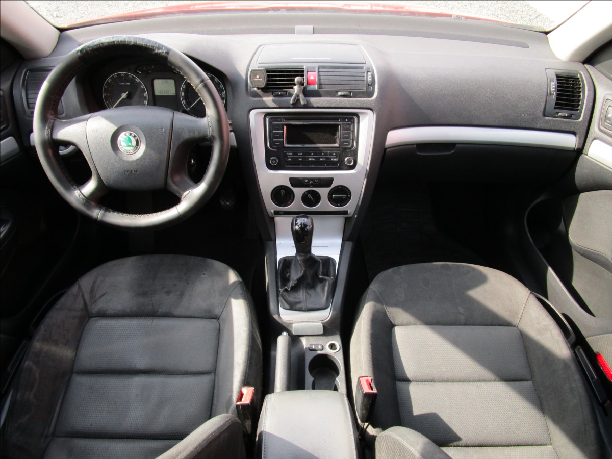 skoda-octavia-combi-1-9tdi-ambiente-klima - 6