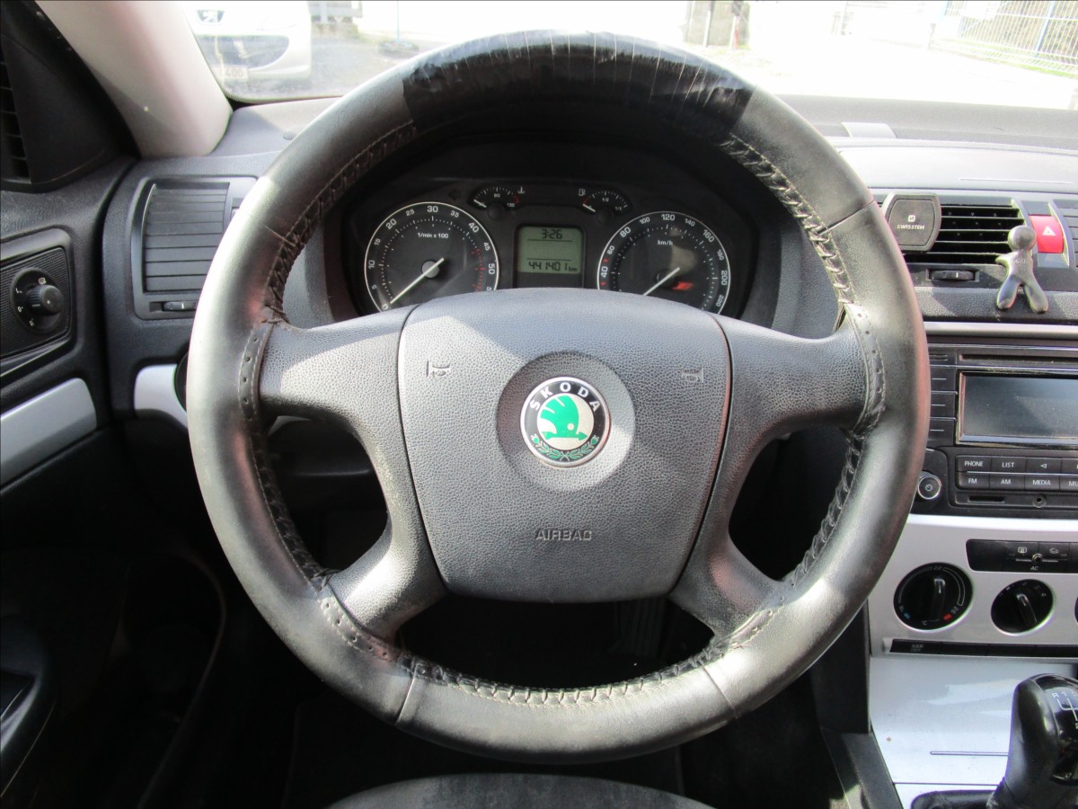 skoda-octavia-combi-1-9tdi-ambiente-klima - 7