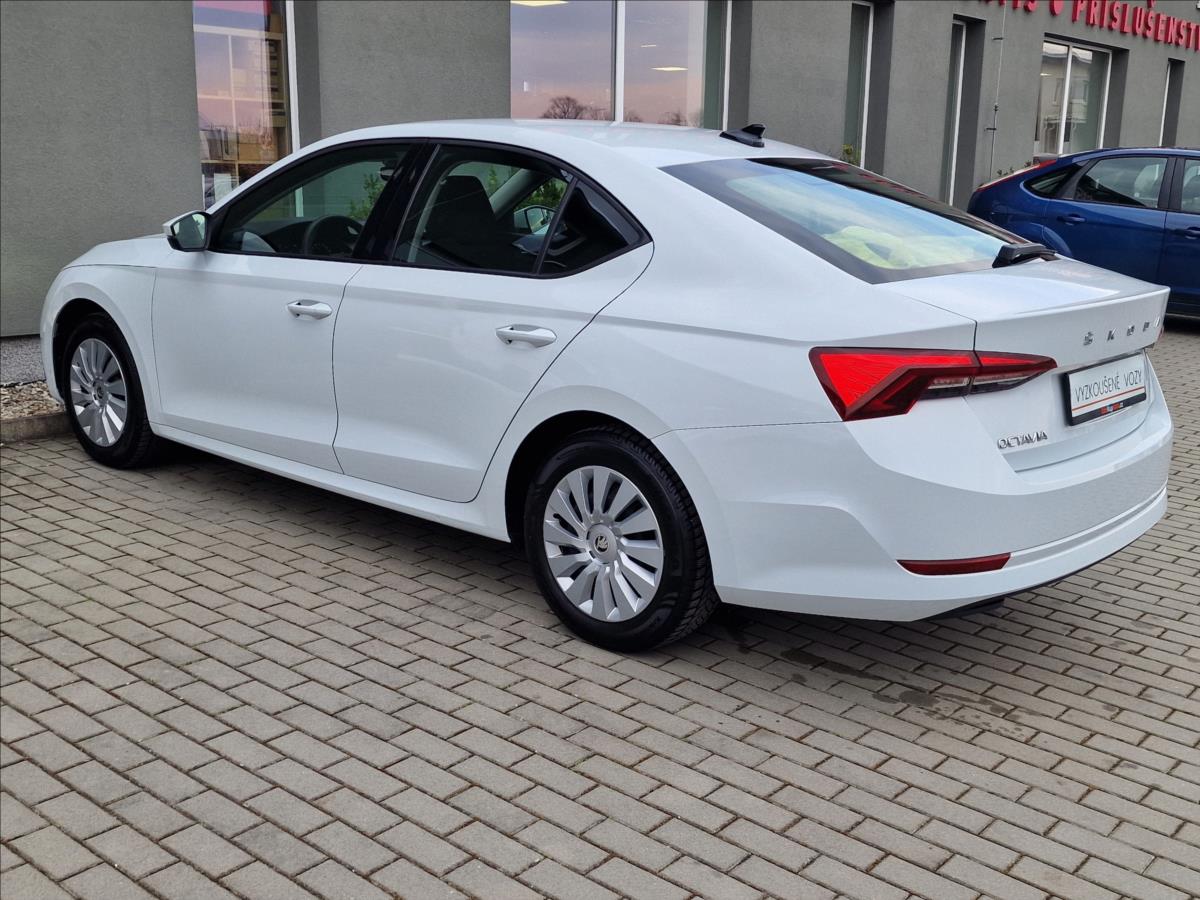 skoda-octavia-1-0-tsi-81kw-puvod-cr-1-maj - 6