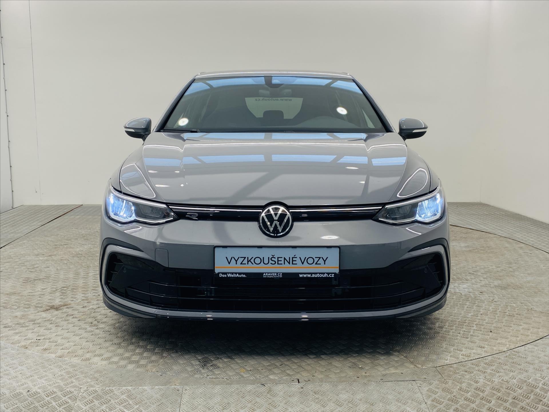 volkswagen-golf-1-5-r-line - 3