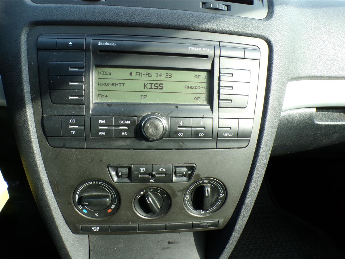 skoda-octavia-1-8-tsi-servisni-kniha - 8