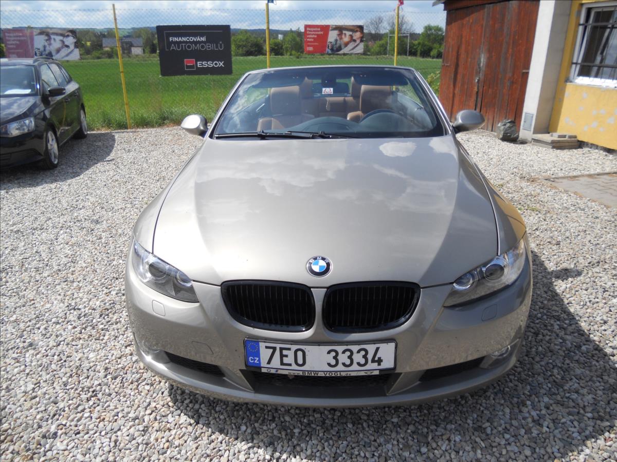 bmw-rada-3-3-0-325i-160kw-m-packet-cabrio - 1