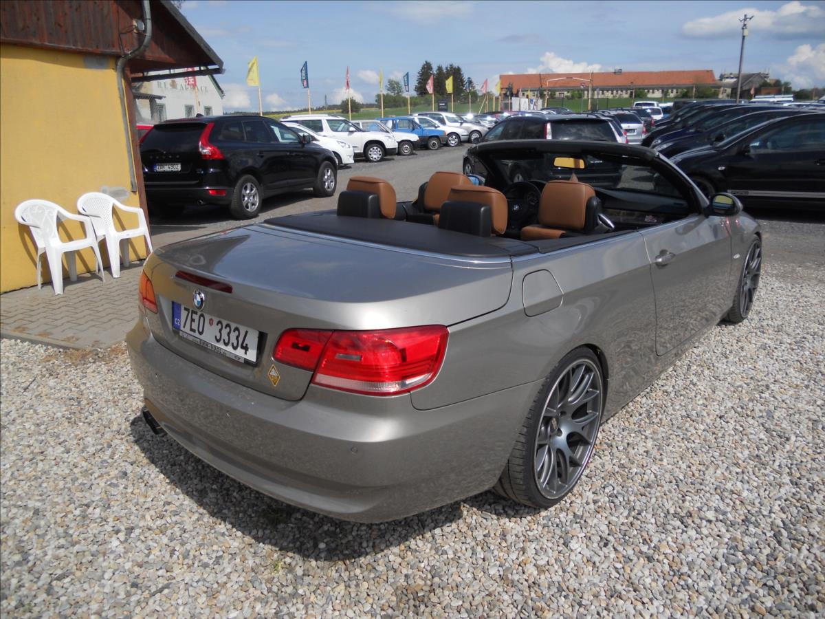 bmw-rada-3-3-0-325i-160kw-m-packet-cabrio - 5