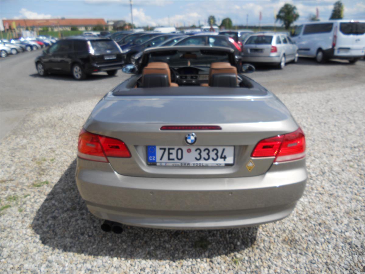 bmw-rada-3-3-0-325i-160kw-m-packet-cabrio - 6