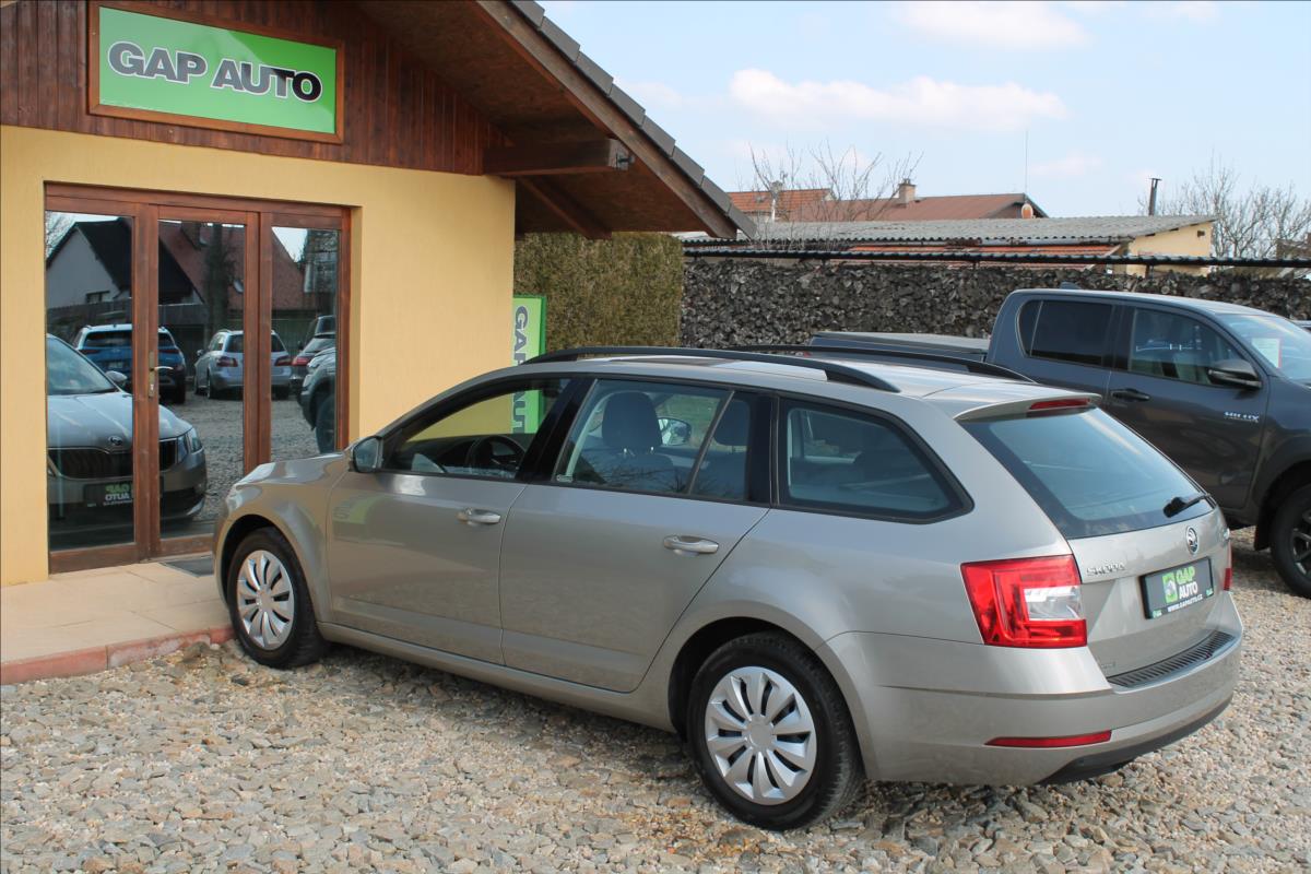 skoda-octavia-1-6-tdi-85kw-cr-ambition - 3