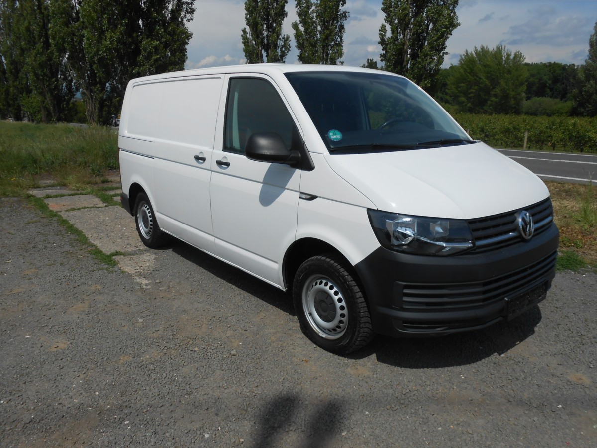volkswagen-transporter-2-0-tdi-75-kw-3-mista-serviska - 3