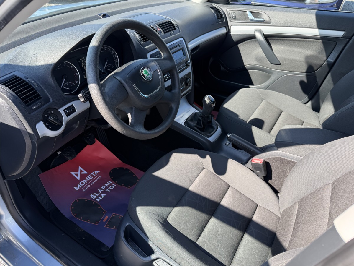 skoda-octavia-1-2-tsi-77-kw-ambiente - 9
