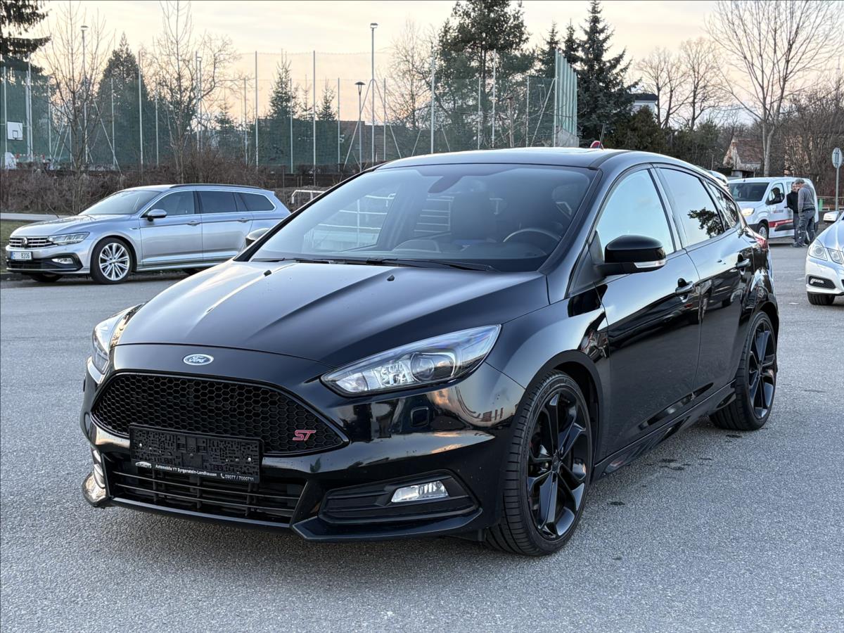 Ford Focus 2,0 TDCi ST 136kW Xen,Šíbr,Nav