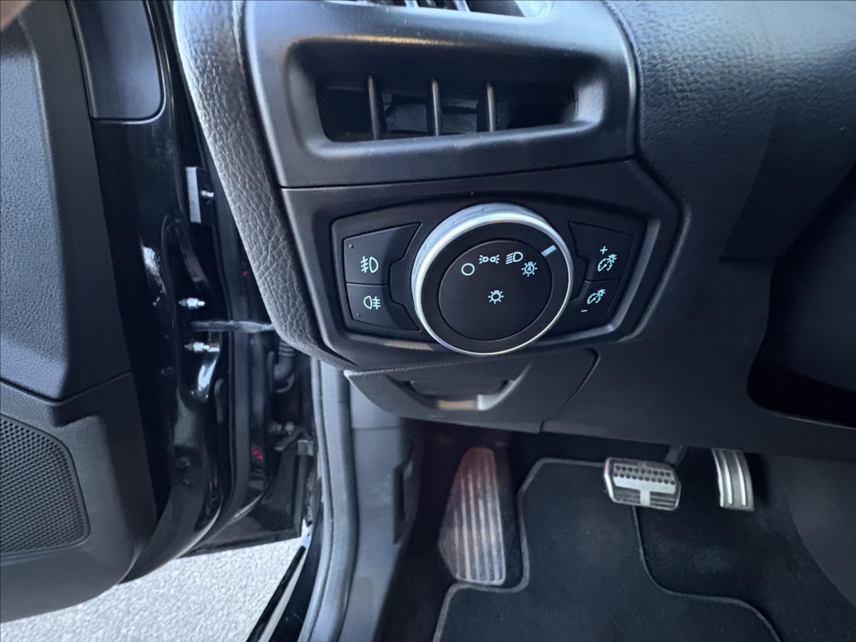 ford-focus-2-0-tdci-st-136kw-xen-sibr-nav - 5