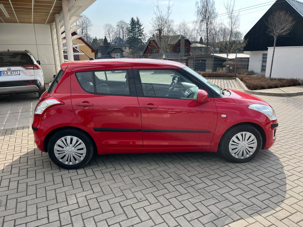 suzuki-swift-1-2i-gl-ac-at-1-majitel-cr - 6