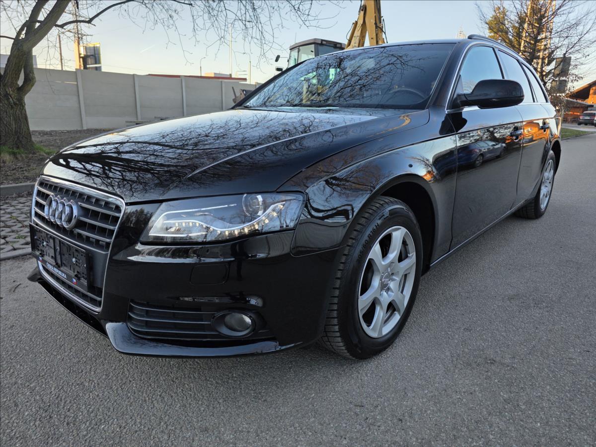 Audi A4 2,0 TDI 88KW MANUÁL XENONY  2.0TDI 88KW MANUÁL XENONY