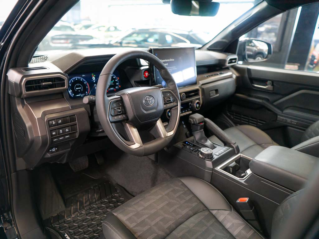 toyota-tacoma-2-4-trd-off-road-premium-4x4 - 8