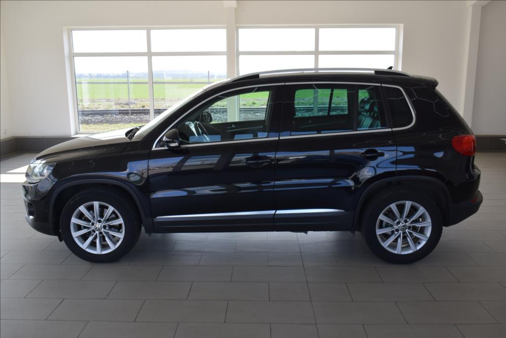 volkswagen-tiguan-1-4-tsi-1-maj-navi-kuze-pano - 4