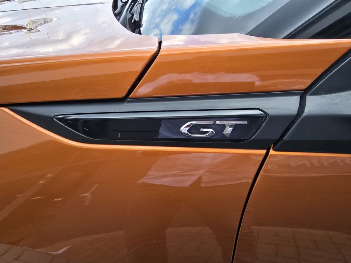 peugeot-2008-1-2-gt-puretech-130k-man - 9