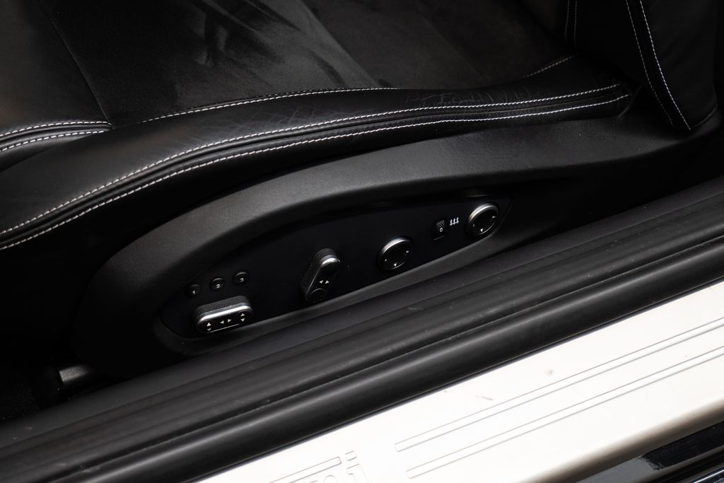 ferrari-ff-v12-zaruka - 8