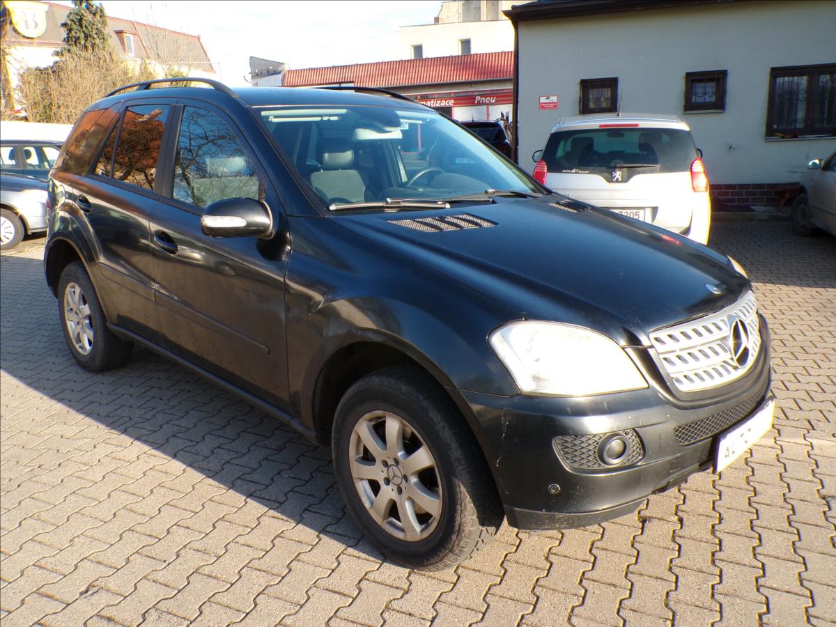 Mercedes-Benz Třídy M 3,5 i,V6  ML350,TAŽ.ZAŘ.