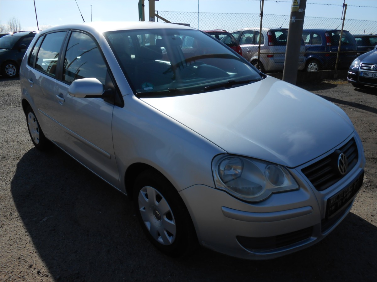 Volkswagen Polo 1,2 47 kW KLIMA Serviska