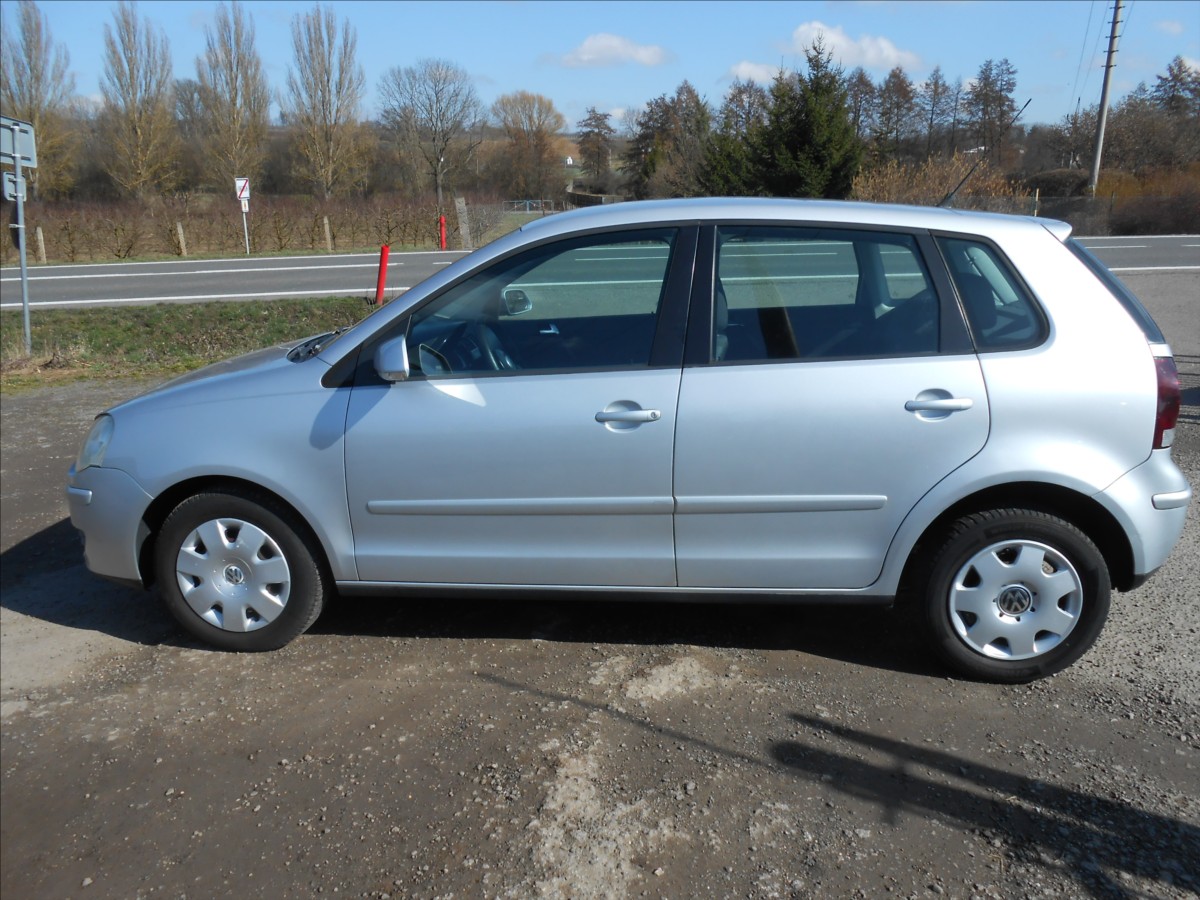 volkswagen-polo-1-2-47-kw-klima-serviska - 4