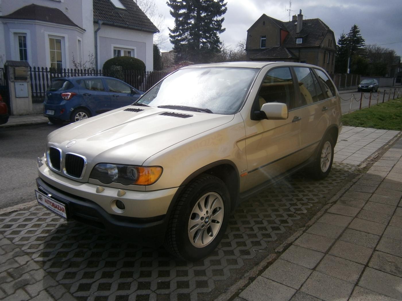 bmw-x5-3-0-170-kw-motor-lehce-klepe - 2