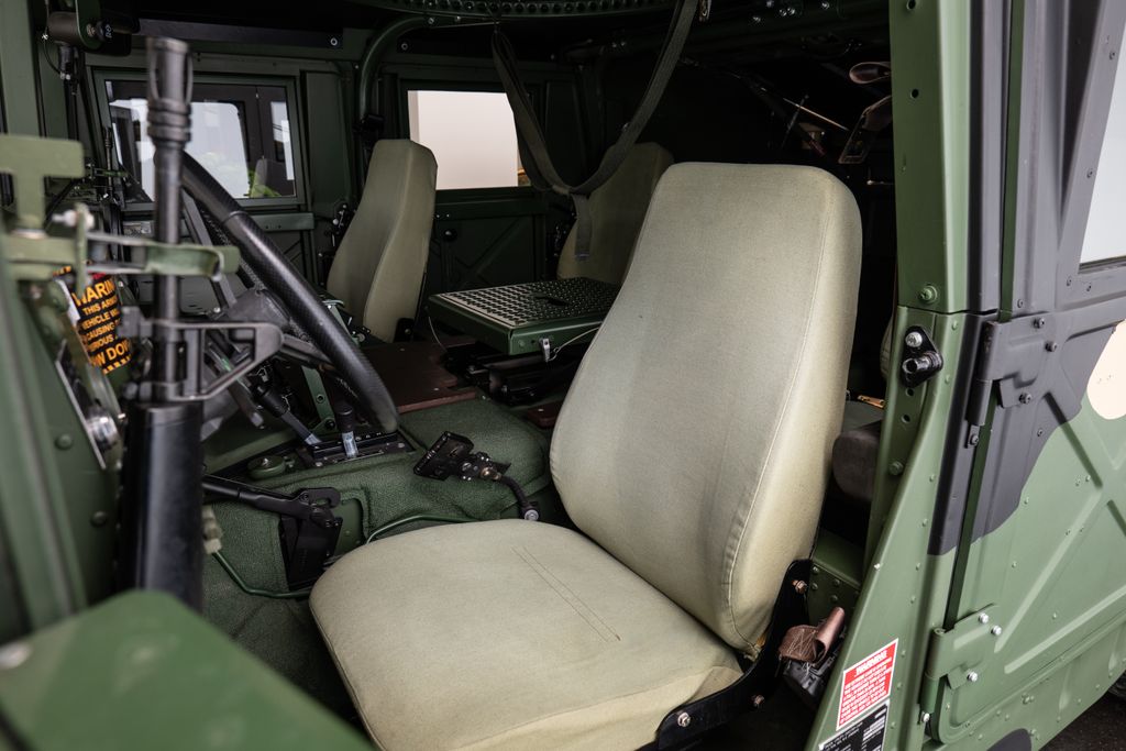 hummer-h1-parkovaci-kamera - 8