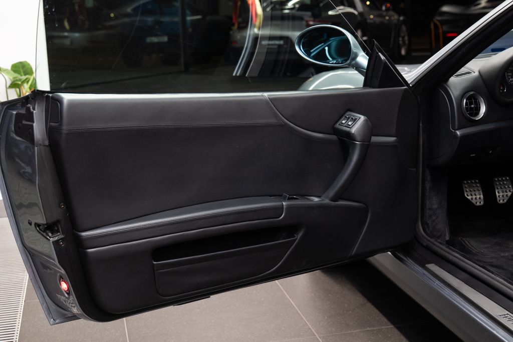 ferrari-f550-maranello - 6