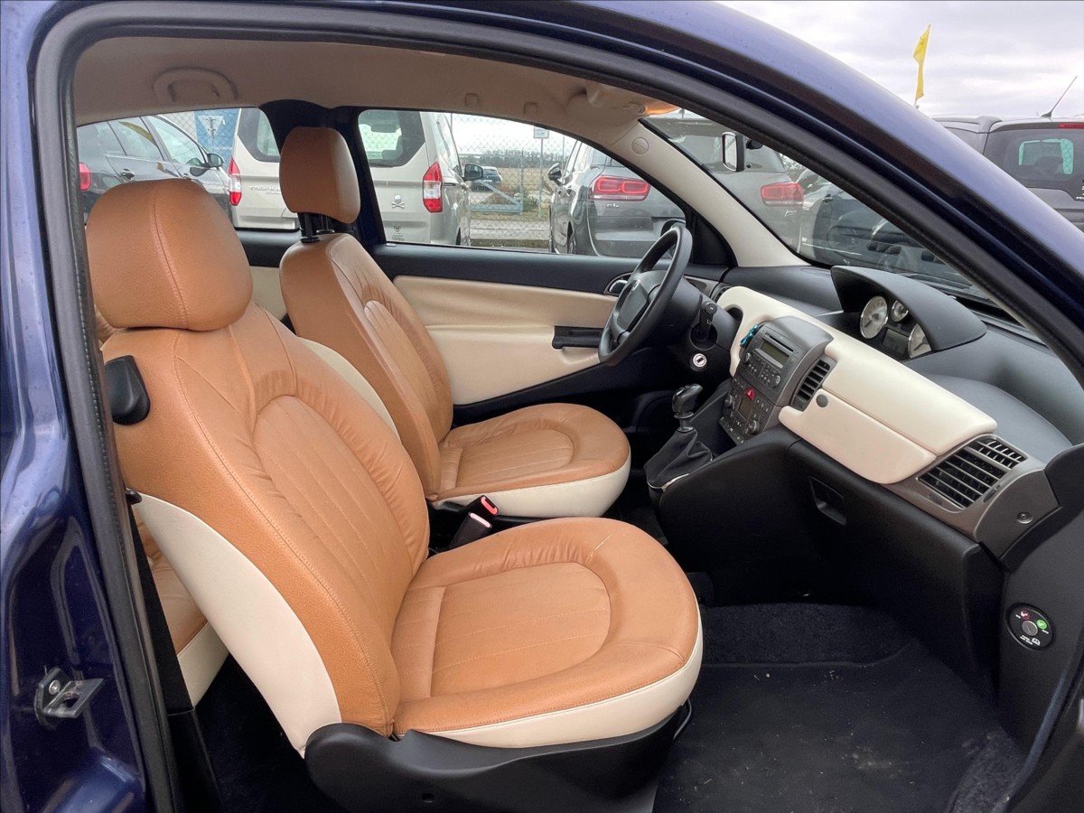 lancia-y-1-2-i-ypsilon - 8