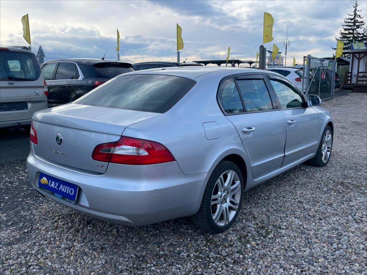 skoda-superb-1-8-tsi-dsg - 5