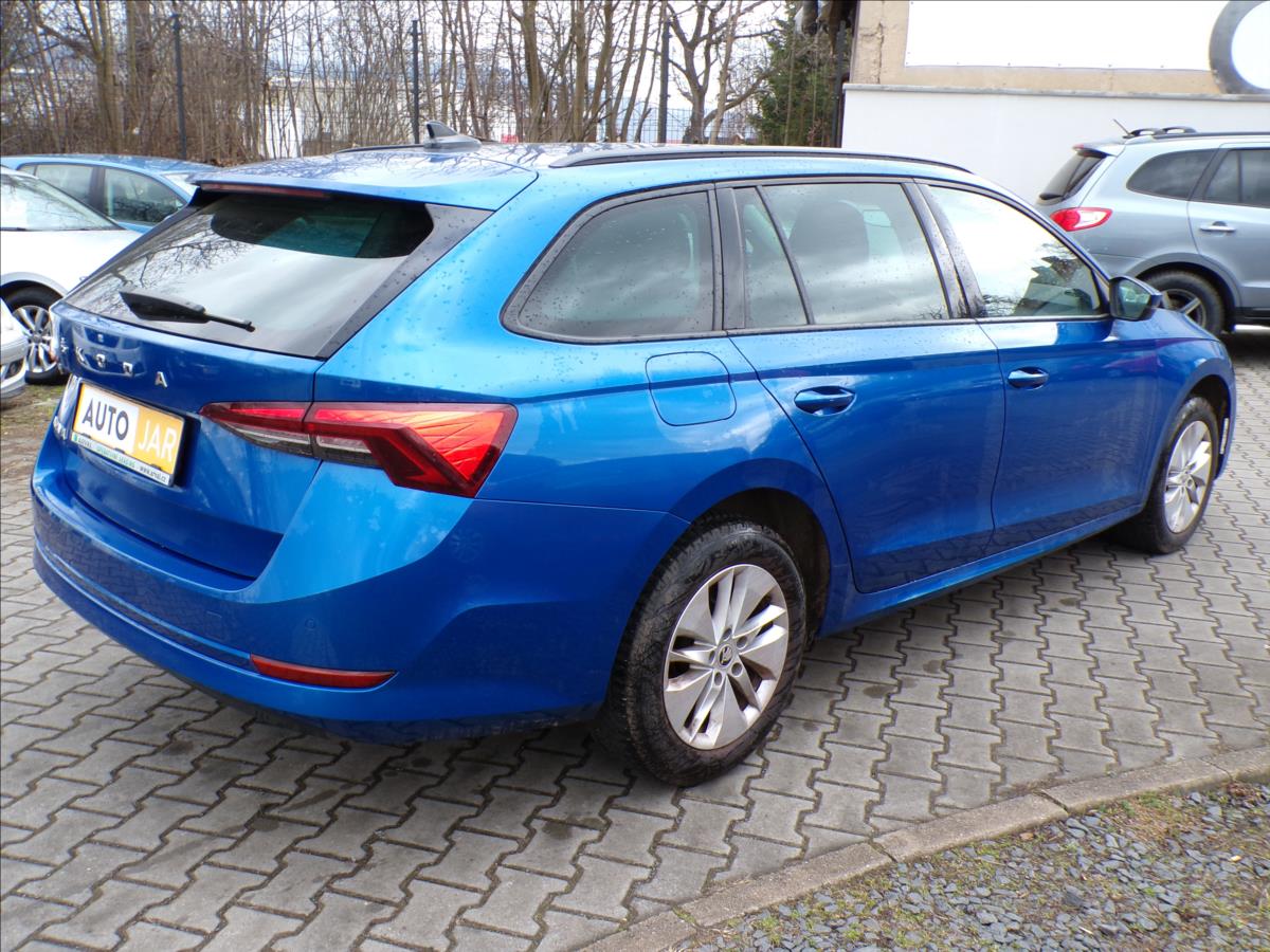 skoda-octavia-2-0-tdi-1-majitel-cr-dph - 3