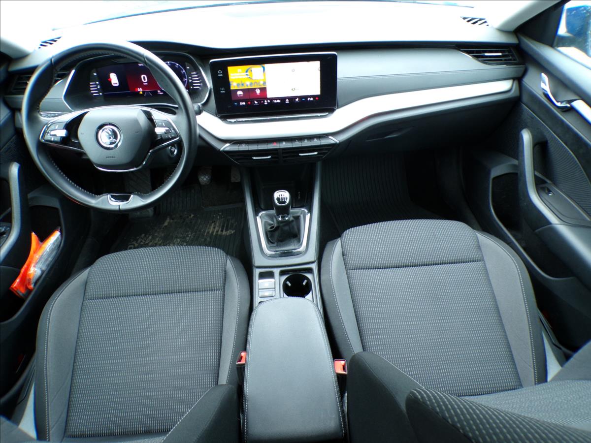 skoda-octavia-2-0-tdi-1-majitel-cr-dph - 6