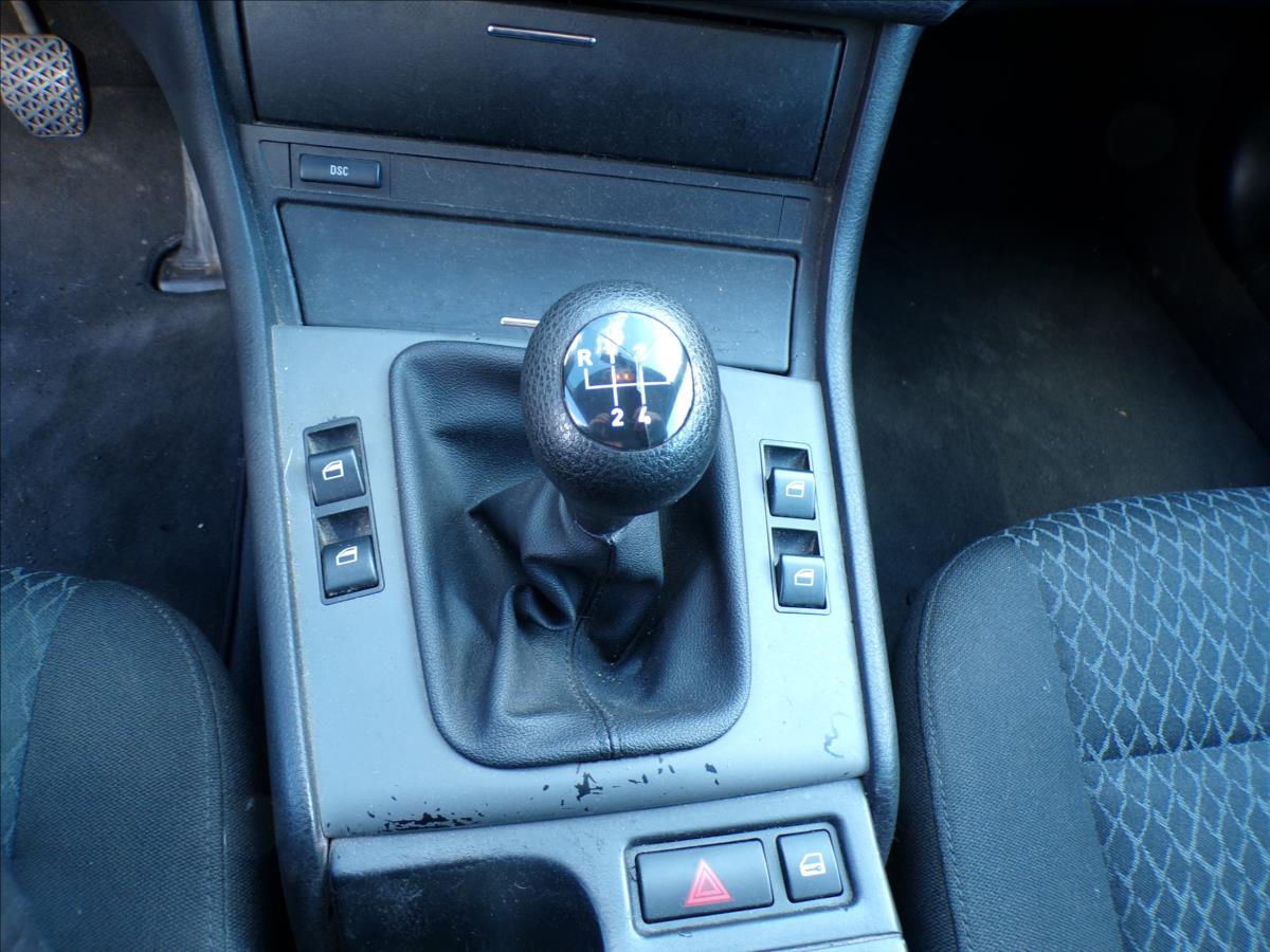 bmw-rada-3-1-8-i-klimatizace - 8