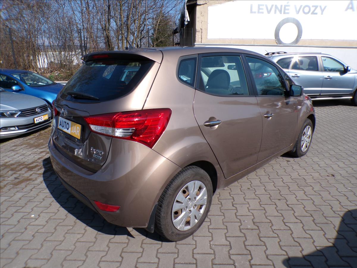 hyundai-ix20-1-4-crdi-16v - 4