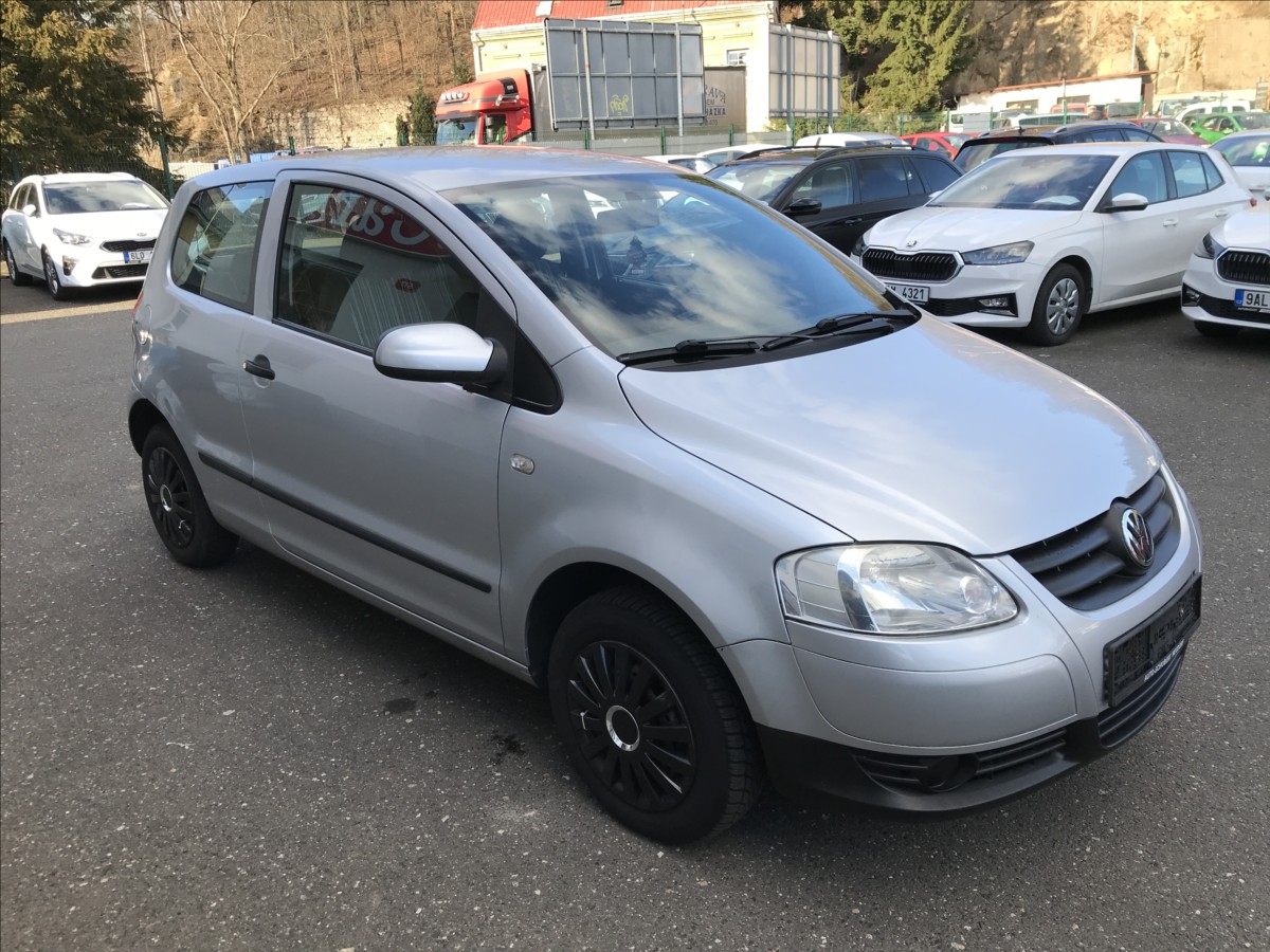 volkswagen-fox-1-2-htp-40kw-3dv - 3