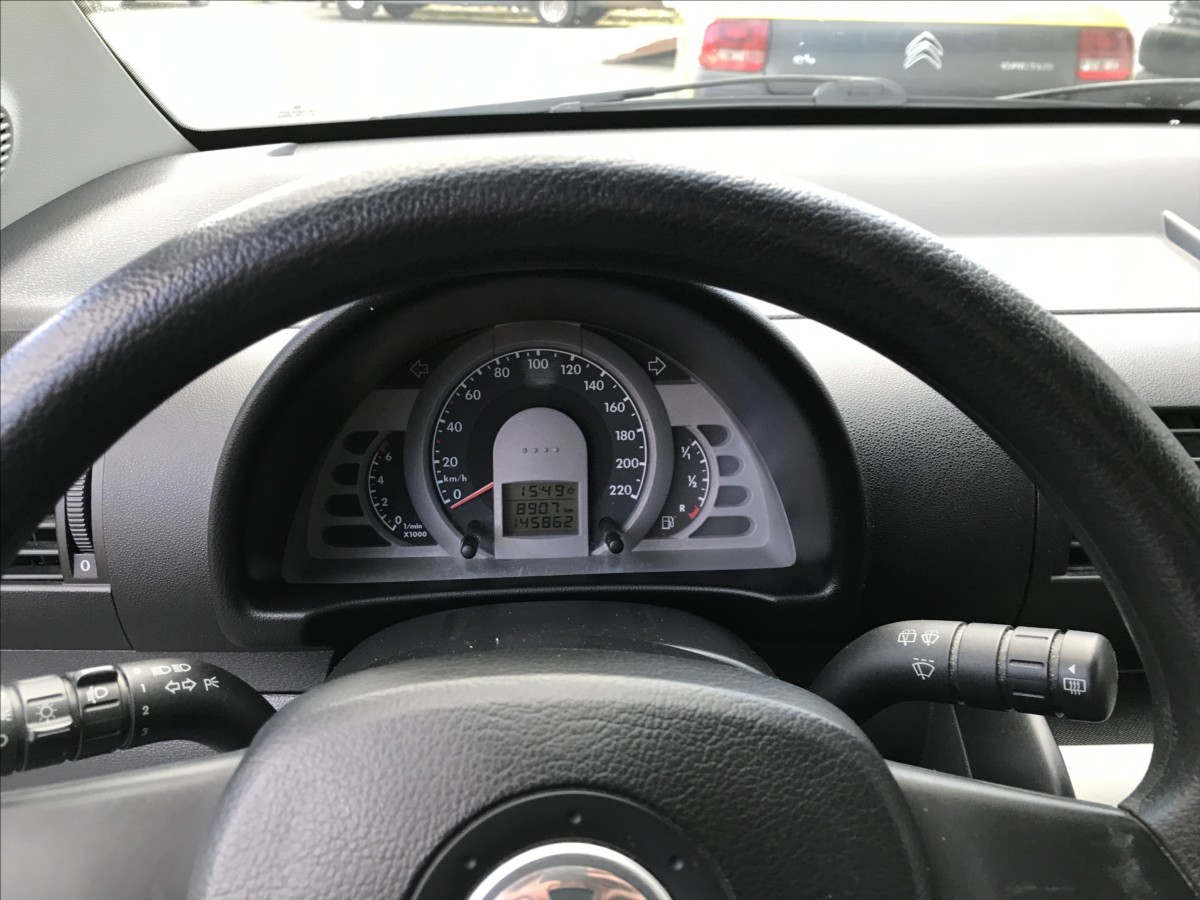 volkswagen-fox-1-2-htp-40kw-3dv - 8