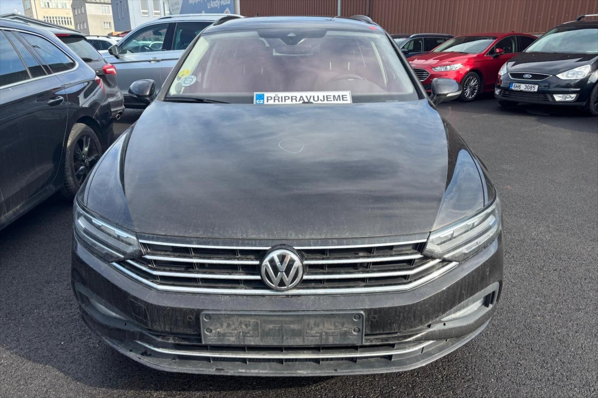 Volkswagen Passat 2,0 TDI 110 kW DSG Business VŮZ PŘIPRAVUJEME K PRODEJ
